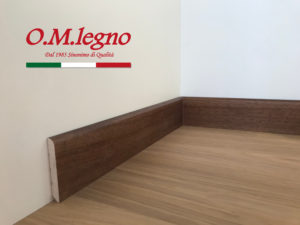 Battiscopa Massello ayous verniciato noce 70 x 10 mm